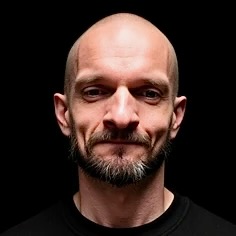 コーチのLeszek R.